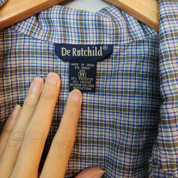 De Rotchild Front Tie Cropped Top - Picture 6 of 6